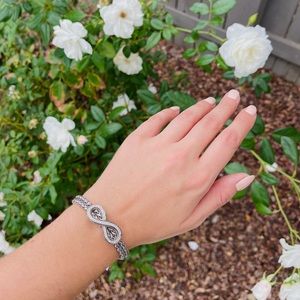 Andrea Candela, Infinity bracelet, Tesoro Collection in silver